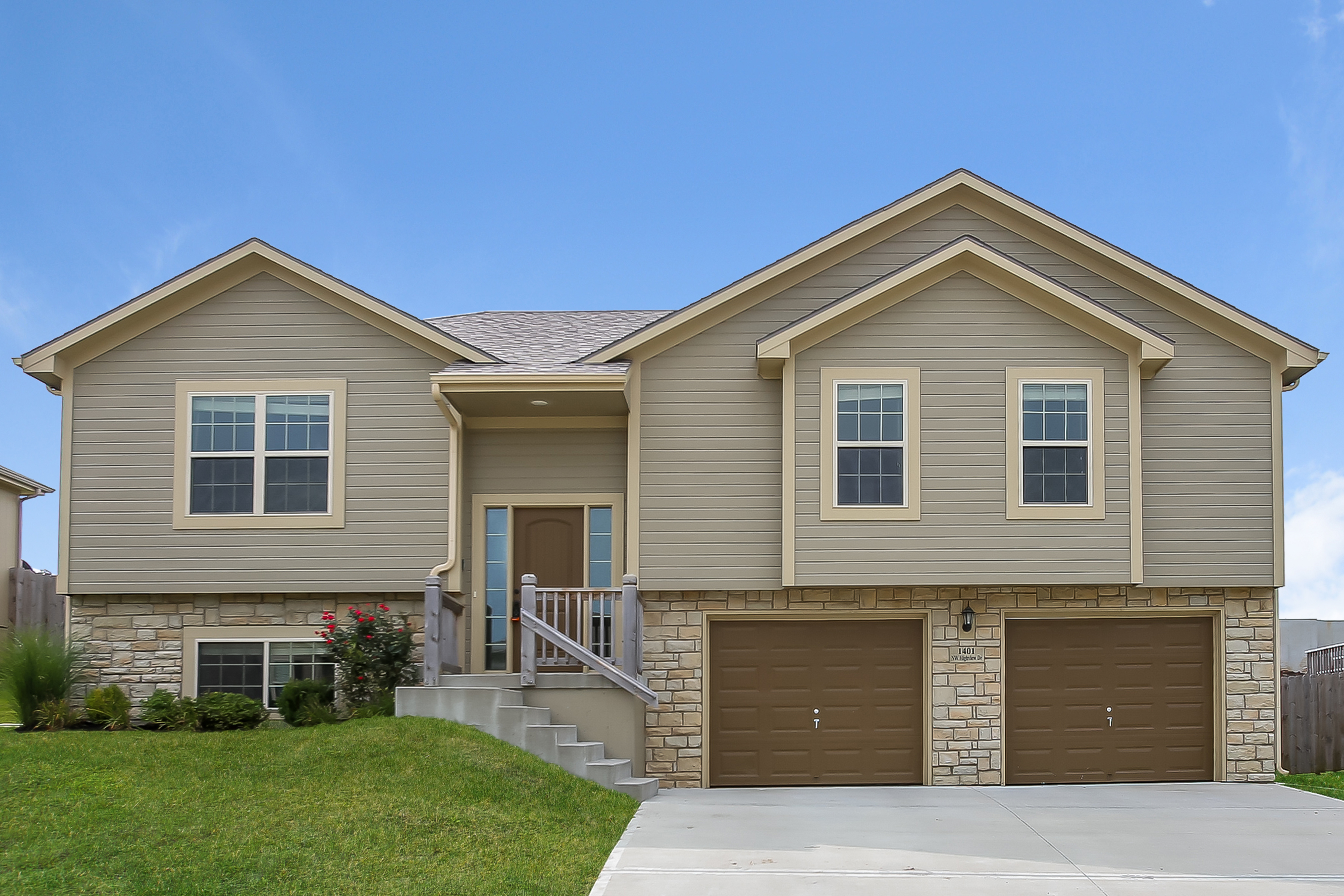 1401 NW High View Dr Grain Valley, MO 64029